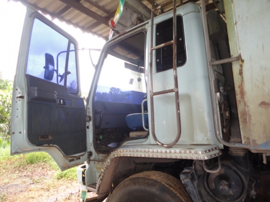 ISUZU  FVZ 240 TURBO  เล่มทะเบียนพร้อมค่ะ