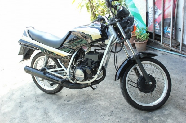 Honda figther 135ccมีทะเบียนพร้อมชุดโอน