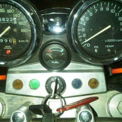 ขาย sf400ปี95 ของตรงรุ่นทุกอย่างคับมีท่อแต่งปลาย แคฟล่าแท้คับ  อินวอยแท้ ราคา  78000  call 0875800722  0813122649