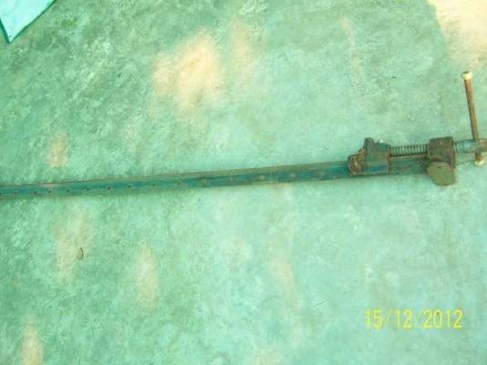 แม่แรงอัดพื้น