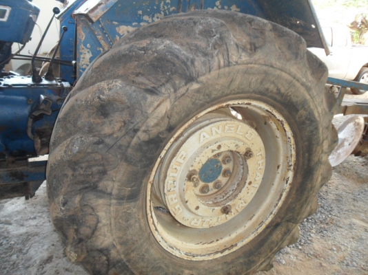 ขายแล้ว รถไถฟอร์ด 6600 T3เพลาเดียวพร้อมอุปกรณ์หน้าหลัง เอกสารสัญญาซื้อขาย