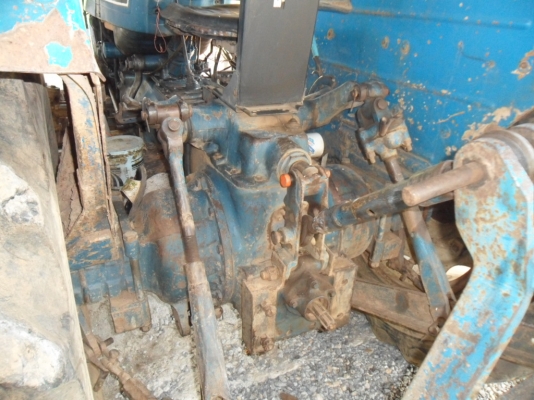 ขายแล้ว รถไถฟอร์ด 6600 T3เพลาเดียวพร้อมอุปกรณ์หน้าหลัง เอกสารสัญญาซื้อขาย