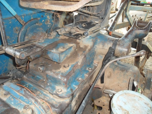 ขายแล้ว รถไถฟอร์ด 6600 T3เพลาเดียวพร้อมอุปกรณ์หน้าหลัง เอกสารสัญญาซื้อขาย