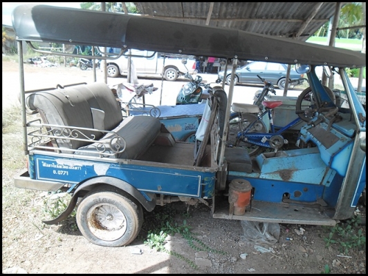 รถสามล้อตุ๊กๆ ติดแก๊ส เครื่องดี สภาพสวยๆ ราคาจิ๊บๆ