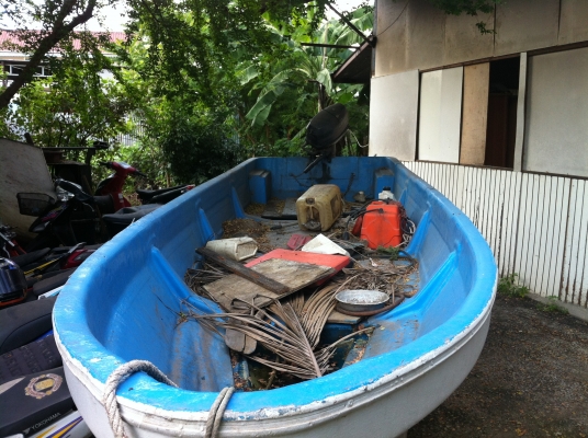 ขายเรือตกปลา+เครื่อง Yamaha 25 แรง พร้อมสาลี่ถูกๆครับ