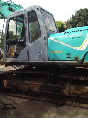 KOBELKO SK200-MARK 5 SUPER รถเก่าญี่ปุ่น ยังไม่เคยใช้งานในไทย สนใจติดต่อ คุณ โย 0813553478 (ผู้จัดการฝ่ายขาย)