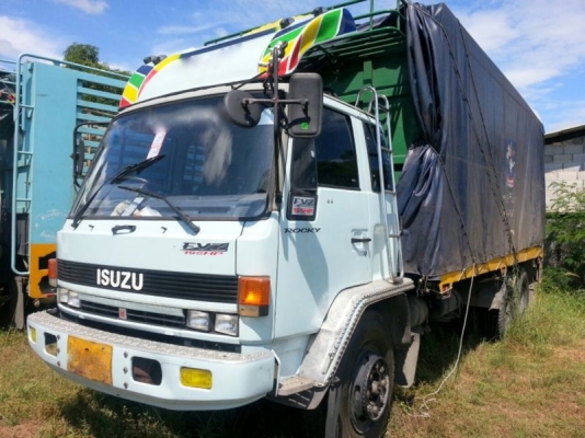 รถอิซูซุ 10 ล้อ รั่ว 185 แรงม้า สนใจติดต่อ 081 - 6079515 รถอิซูซุ 10 ล้อ รั่ว 185 แรงม้า สนใจติดต่อ 081 - 6079515