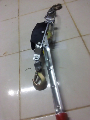 รอกมือโยกสามารถดึงได้ถึง 1 ตัน จากญี่ปุ่น มีจำนวนจำกัด