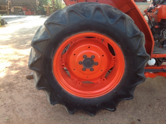 ปัญญาแทรคเตอร์มาแล้ว...จัดมาให้ครับ คูโบต้า L4508 พร้อมใบมีดคานล่าง เล่มทะเบียนพร้อมครับส่งไป จ.ชัยนาทครับ ขอบคุณครับ