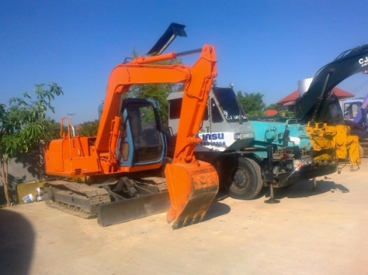 ขาย รถเครน และแมคโค เรามีรถให้ท่านเลือกหลายคัน เก่านอกมีเอกสาร มีหลายคันให้เลือก รับทำไฟแนนร์ให้ครับ