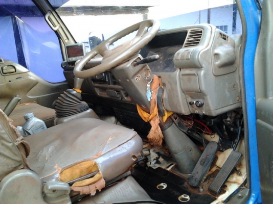 ISUZU NPR 120 ปี 39 หัวการ์ตูน วางเครื่อง 175 HP 6BG1 กรบะเหล็กคอกไม้ยาว 4.30 เมตร ภายในสวย แอร์ พวงมาลัยเพาเวอร์ มีเบรคทริ๊ปฟี้ครบ ช่วงล่างใหญ่ คานหน้าของสั่งลุย เฟืองท้ายติด F แล้วครับ ยาง 8.25 ขอบ 16 สภาพดีพร้อมใช้งาน เอกสารทะเบียนครบถูกต้องพร้อมโอนครั ISUZU NPR 120 ปี 39 หัวการ์ตูน วางเครื่อง 175 HP 6BG1 กรบะเหล็กคอกไม้ยาว 4.30 เมตร ภายในสวย แอร์ พวงมาลัยเพาเวอร์ มีเบรคทริ๊ปฟี้ครบ ช่วงล่างใหญ่ คานหน้าของสั่งลุย เฟืองท้ายติด F แล้วครับ ยาง 8.25 ขอบ 16 สภาพดีพร้อมใช้งาน เอกสารทะเบียนครบถูกต้องพร้อมโอนครั