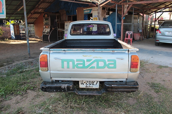 มาสด้า  1200    4  เกียร์  หลุดมัดจำครับ  ขายต่อครับ