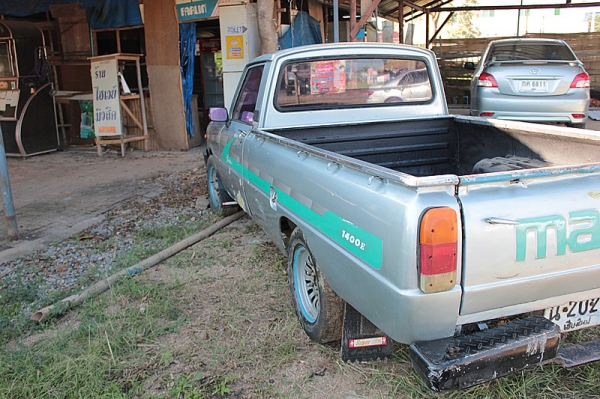 มาสด้า  1200    4  เกียร์  หลุดมัดจำครับ  ขายต่อครับ