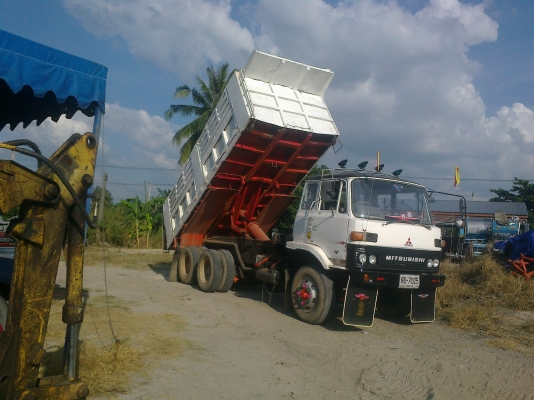 ขายรถบรรทุก 10 ล้อ  2 เพลา ดั้มพร้อมใช้งาน