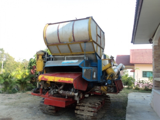 ขายรถเกี่ยวไทยเส็ง เครื่อง isuzu 6hh1 /210 แรง ตัวเดิน 12 ht ปั้ม อีตั้น เบอร์ 22 อุ้ม 2.5 ตัน