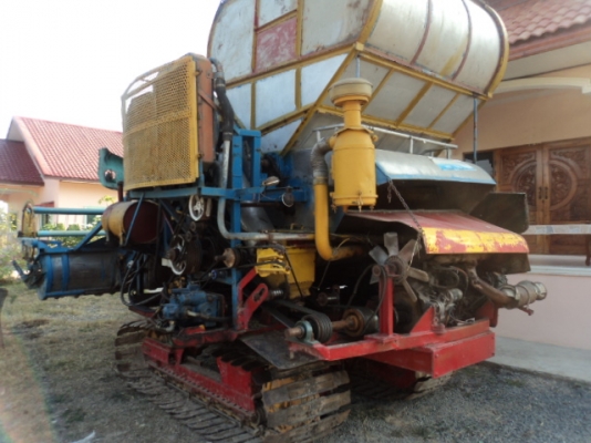 ขายรถเกี่ยวไทยเส็ง เครื่อง isuzu 6hh1 /210 แรง ตัวเดิน 12 ht ปั้ม อีตั้น เบอร์ 22 อุ้ม 2.5 ตัน