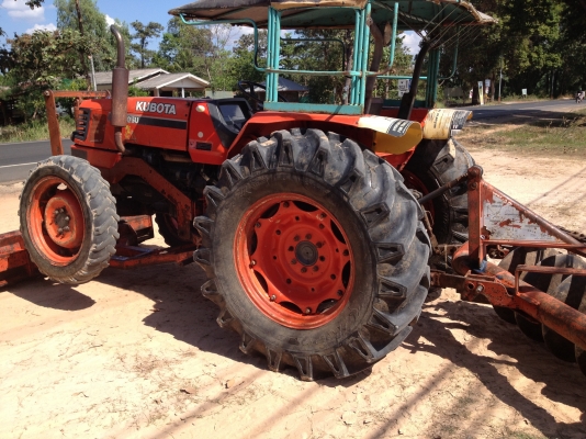 ==>ขายด่วน kubota M5000su พร้อมอุปกรณ์ครบ ถูกมากกก!!! ==>ขายด่วน kubota M5000su พร้อมอุปกรณ์ครบ ถูกมากกก!!!
