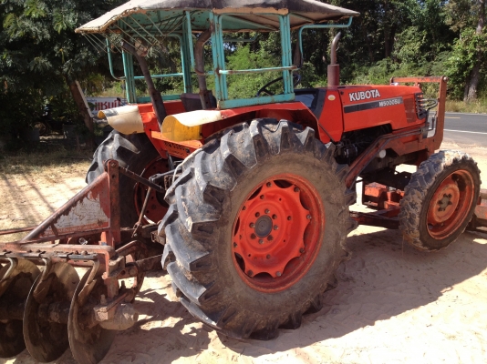==>ขายด่วน kubota M5000su พร้อมอุปกรณ์ครบ ถูกมากกก!!! ==>ขายด่วน kubota M5000su พร้อมอุปกรณ์ครบ ถูกมากกก!!!