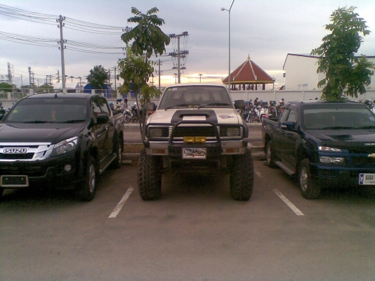 ขาย KB 4 ประตู ยกสูง 2800cc 4JB1 เพิ่มรูปช่วงล่าง