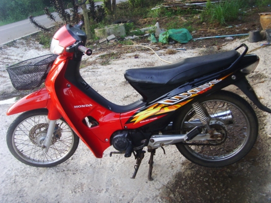 ขาย honda wave 100 cc  ตามรูป สีสวย 12500 บาท