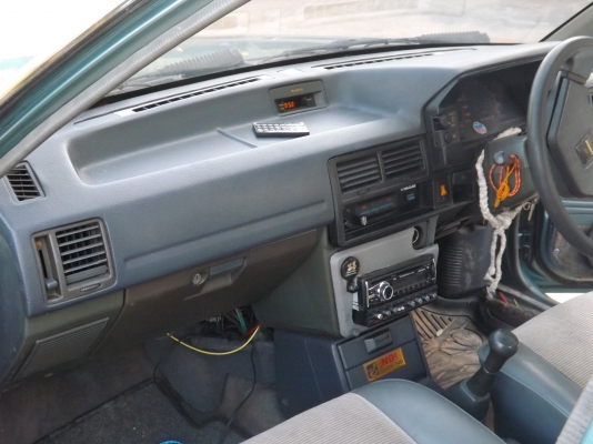 มาสด้า 323 แอร์เย็น รถสวย เครื่องเสียง