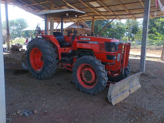 ขายด่วน!..รถไถ KUBOTA M5000 ขับ 4 WD รถปี 52 รถไถสภาพใหม่เอี่ยม มีเล่มทะเบียน พร้อมลุยงาน.