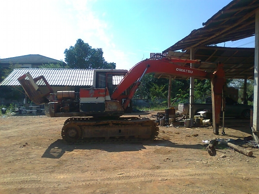 ขายด่วน!..รถแบคโฮ KOMATSU PC100-3 แบคโฮสวยเดิมๆ ขุดดินแรงดี ไม่มีโหลด. บุ้งกี๋ ถอดไปทำสวย