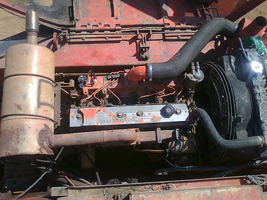 ขายด่วน!..รถแบคโฮ KOMATSU PC100-3 แบคโฮสวยเดิมๆ ขุดดินแรงดี ไม่มีโหลด. บุ้งกี๋ ถอดไปทำสวย