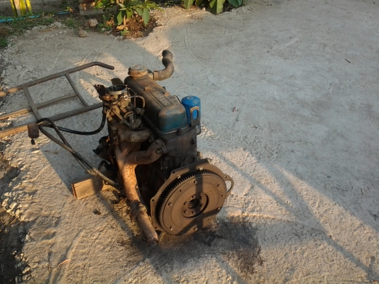 JOECLASSICขายเครื่องดัทสันช้างเหยียบJ15ยกใส่ใช้ได้เลยหรือเอาไปทำอะไหล่หรือแยกขายทุกชิ้นส่วนไว้เป็นอะไหล่