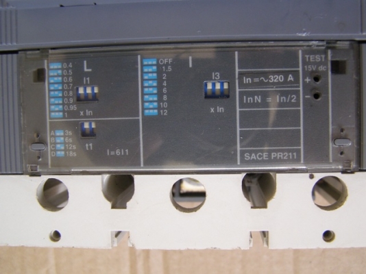 ขาย Breaker ABB 400A Made in ITALY