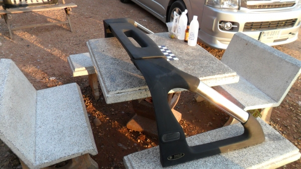 ฝาปิดบนกระบะ triton 4 door รุ่นแรก (มี 2 ตัว) ฝาปิดบนกระบะ triton 4 door รุ่นแรก (มี 2 ตัว)