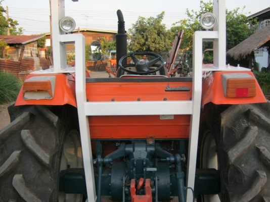 ขายด่วนรถไถนาคูโบต้า l 4202dt 4wd 4x4 เทอร์โบเพาเวอร์สวยๆพร้อมใบมีดดันหน้า-ผานหลัง 6x22 lcsพร้อมใช้ครับ...