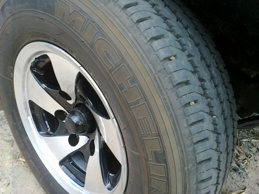 อีซูซุแคบ เดิมสวย ยางใหม่ มิซชิริล อีซูซุแคบ เดิมสวย ยางใหม่ มิซชิริล