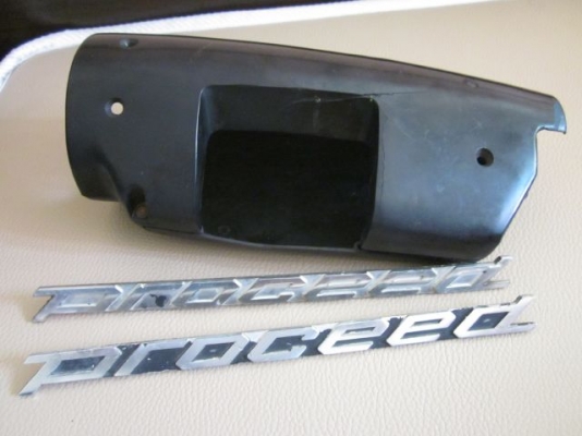 (ขายอะไหล่)-ที่คลอบคอพวงมาลัย,ลายเซ็นข้างรถ Mazda Proceed เก่าเก็บ