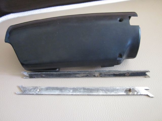 (ขายอะไหล่)-ที่คลอบคอพวงมาลัย,ลายเซ็นข้างรถ Mazda Proceed เก่าเก็บ