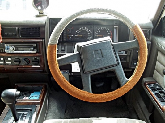 สีใหม่ทั้งคัน lpg ภาษี-พรบ.56 เอกสารครบแต่บัตรหมดอายุ ต่อภาษีใช้ได้ ภายนอก-ภายในสวย เครื่องดีมาก