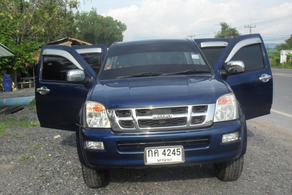 ISUZU D-MAX 2004