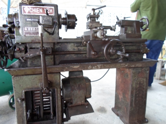 เครื่องกลึง 3 ฟุต  CHIEN  YEH  30,000