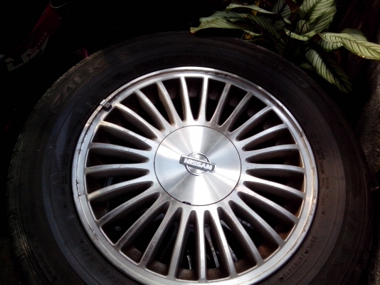 ขายล้อเดิม Nissan A32 พร้อมยาง 5วง ขายล้อเดิม Nissan A32 พร้อมยาง 5วง