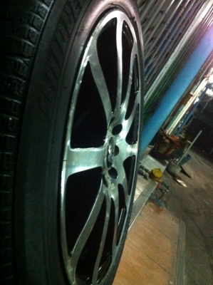 ขายแม๊กVOLK 6ก้านสวยๆ ขอบ17 4รู100/114 พร้อมยางปี09 ราคา6700บาท และ ขอบ16 ถูกๆๆ ขายแม๊กVOLK 6ก้านสวยๆ ขอบ17 4รู100/114 พร้อมยางปี09 ราคา6700บาท และ ขอบ16 ถูกๆๆ