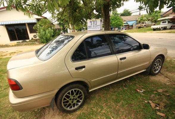 nissan sunny ปี 1998 nissan sunny ปี 1998