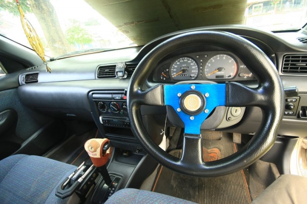 nissan sunny ปี 1998 nissan sunny ปี 1998