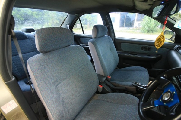 nissan sunny ปี 1998 nissan sunny ปี 1998