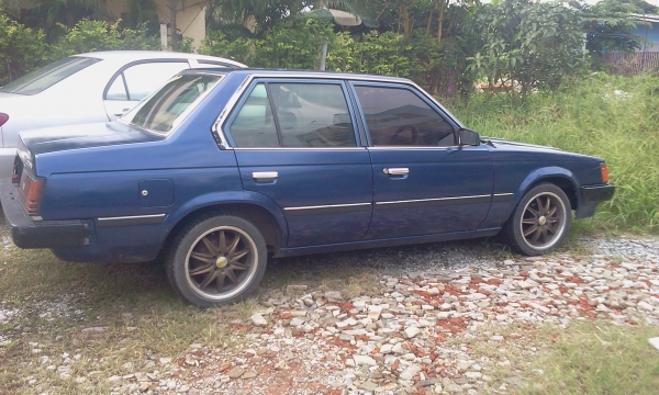 ขาย toyota หน้าแหลม รถเก๋งคลาสสิค ติดแก็สแล้วพร้อมใช้คับ