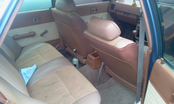 ขาย toyota หน้าแหลม รถเก๋งคลาสสิค ติดแก็สแล้วพร้อมใช้คับ