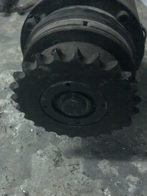 คลัทซ์และเบรคไฟฟ้าส่งกำลังให้อุปกรณ์ทำงานเพียงแต่ต่อไฟเข้าก็ส่งกำลังได้