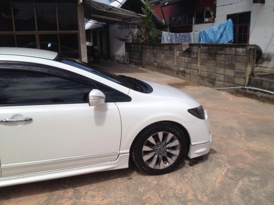 ขาย civic ปี 2010 navi สีขาว รุ่นTOP 1.8 รถวิ่ง แปดหมื่นกว่าโล ขาย civic ปี 2010 navi สีขาว รุ่นTOP 1.8 รถวิ่ง แปดหมื่นกว่าโล