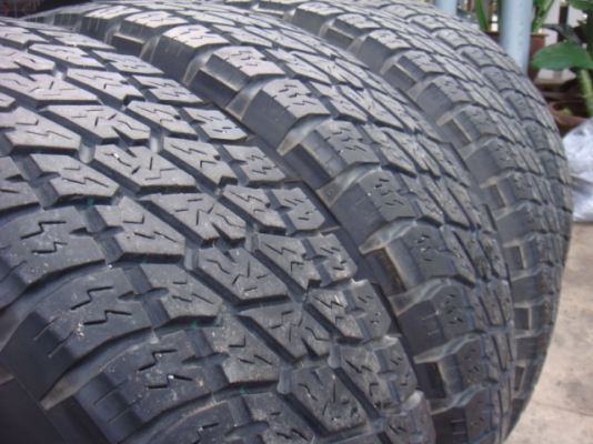 ขายยาง Nitto  265 70 16 ปี 09 Japan