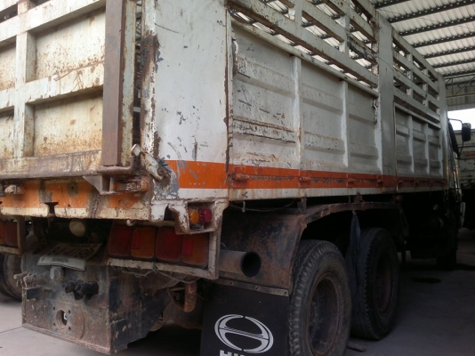 ขายด่วน  รถสิบล้อสองเพลาดัมพ์ HINO  FM  3M  ใส่เคร่อง  320  พร้อมใช้งาน