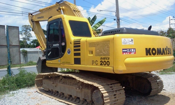 KOMATSU BH4